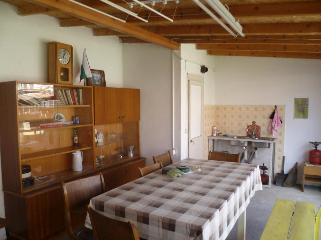 Stai Za Gosti Venera Hotel Hisarya Bagian luar foto
