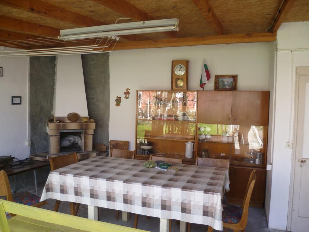 Stai Za Gosti Venera Hotel Hisarya Bagian luar foto