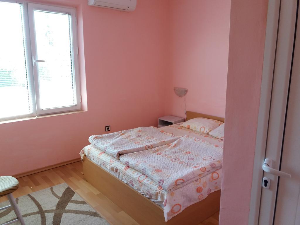Stai Za Gosti Venera Hotel Hisarya Bagian luar foto